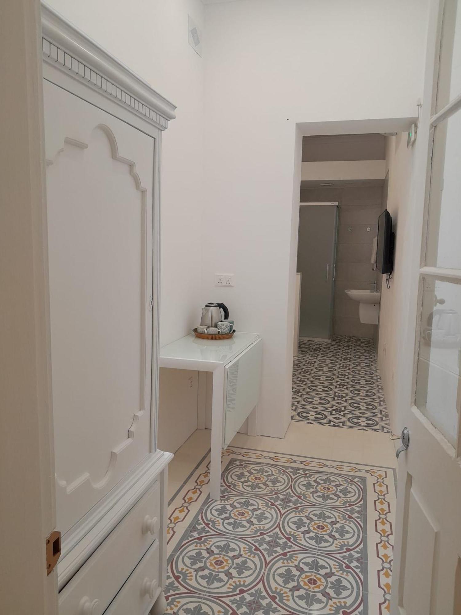 Charming Town House In Cospicua, Valperga Rooms Екстериор снимка