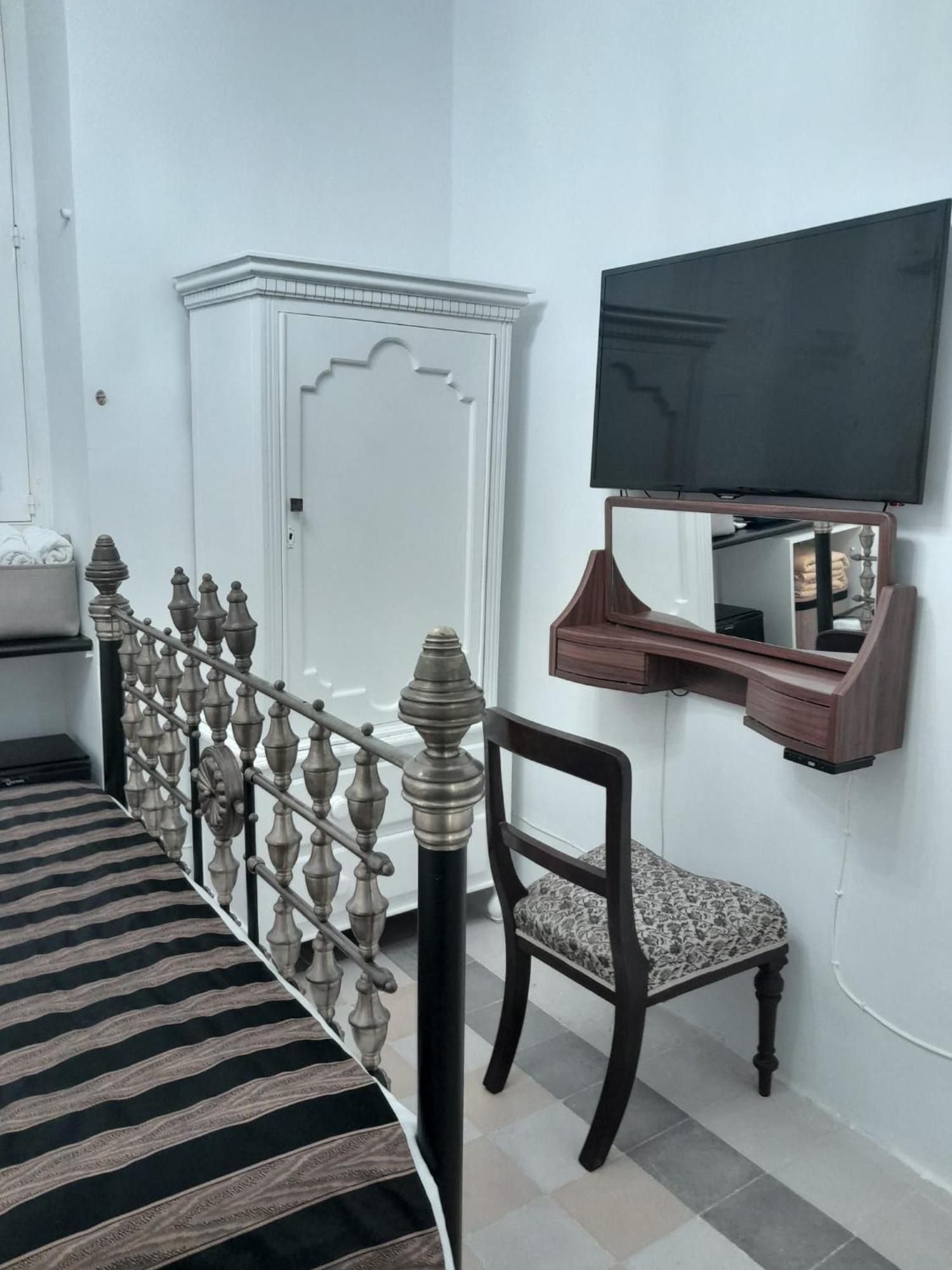 Charming Town House In Cospicua, Valperga Rooms Екстериор снимка